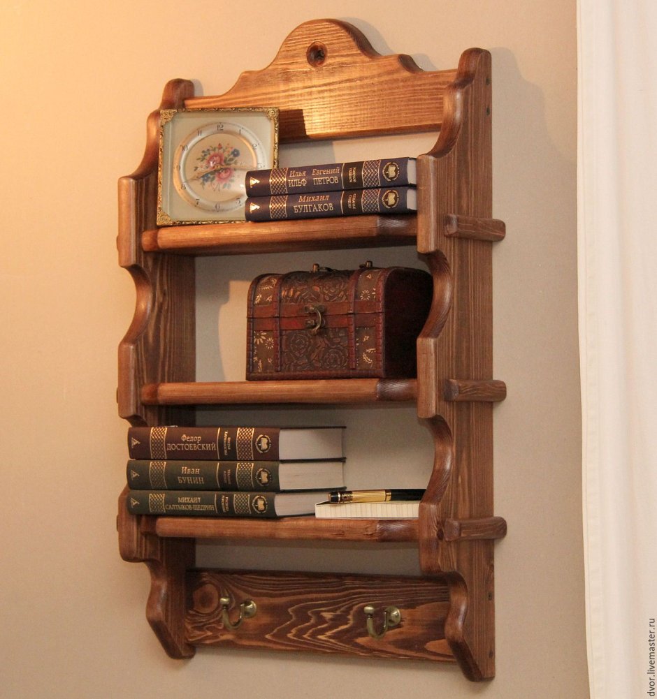 Деревянная полка для книг