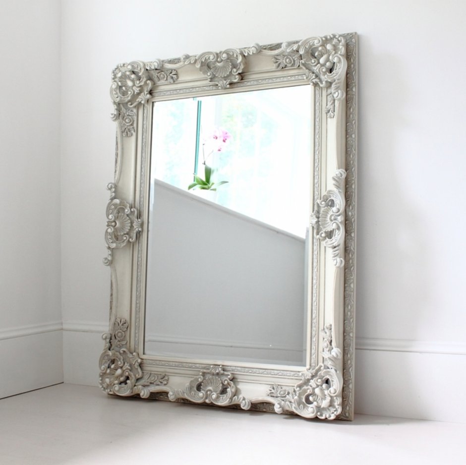 Зеркало в винтажном стиле