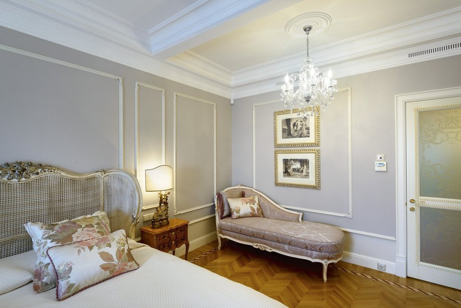 Молдинги в интерьере