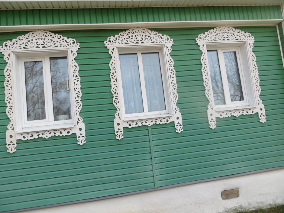 Резные наличники на окна пластиковые