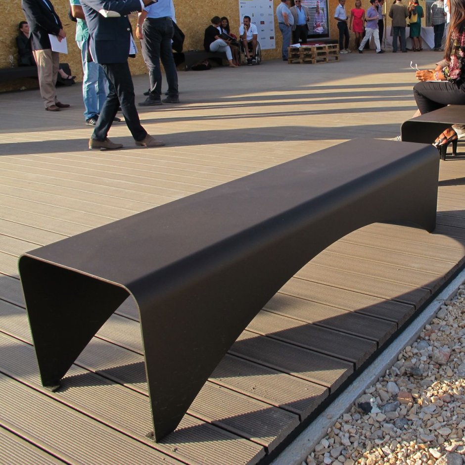 Уличные дизайнерские скамейки