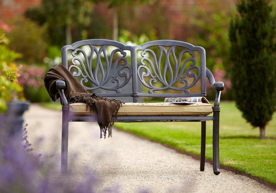 Скамейка в стиле лофт