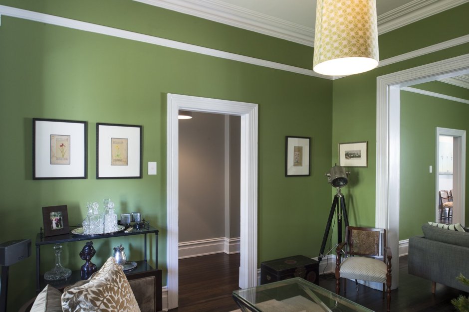 Шкаф фисташкового цвета