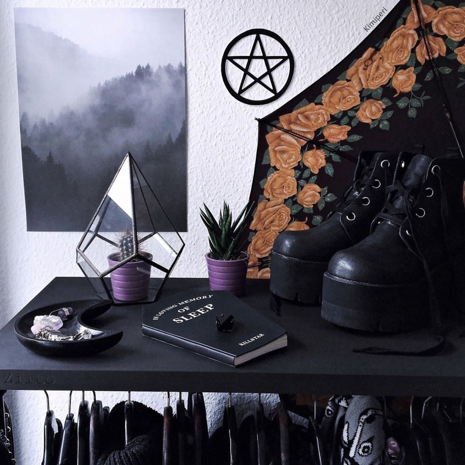 Викторианская Готика интерьер спальни