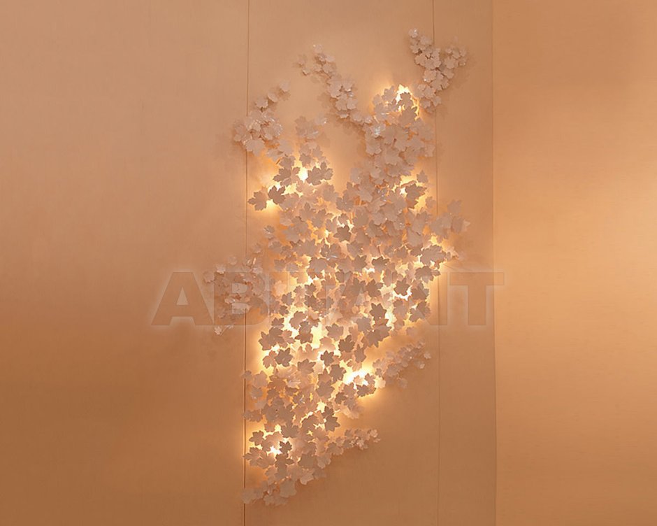 Светильник ветка на стену