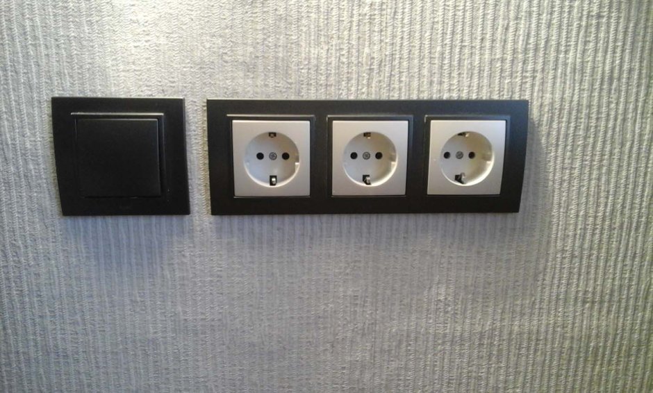 Розетки на клинкерном кирпиче