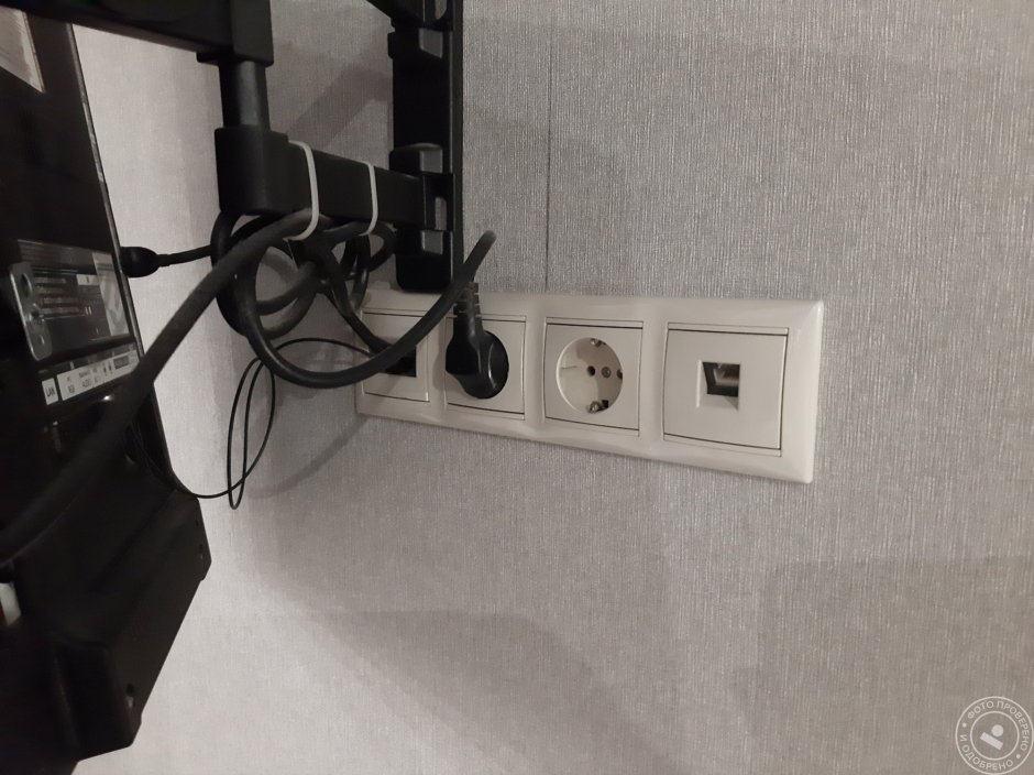 Schneider Floor лючок