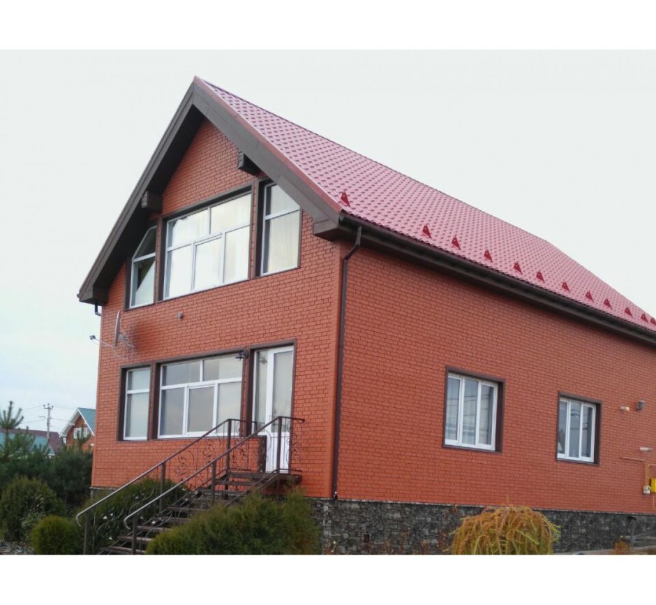 Фасадная панель Файнбир кирпич красный дом