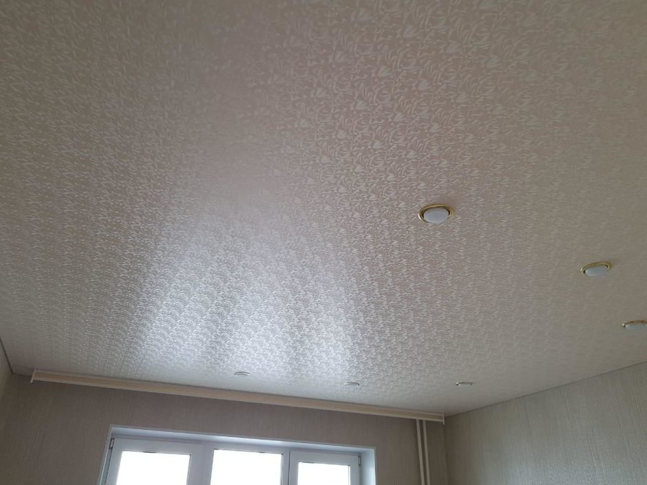 Фактурные натяжные потолки