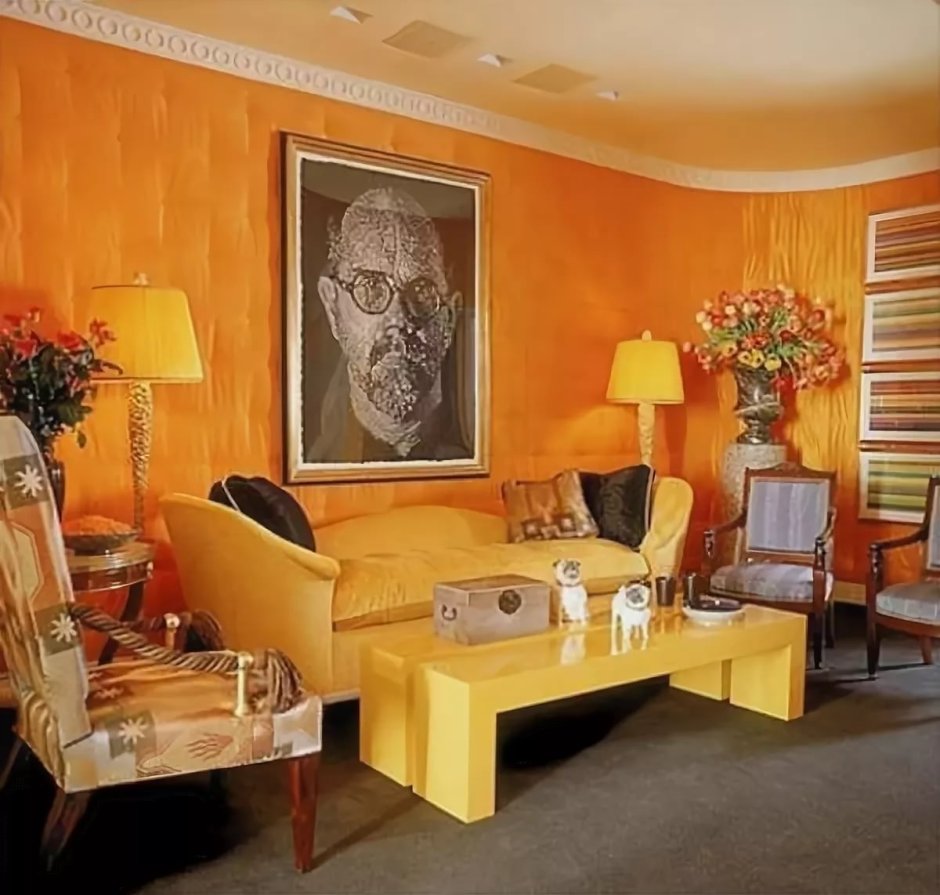 Желтые шторы в интерьере