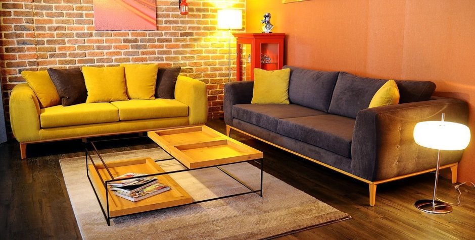 Золотые стены в интерьере