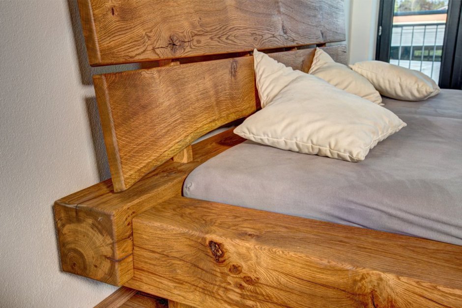 Кровать из бруса дерево в стиле лофт