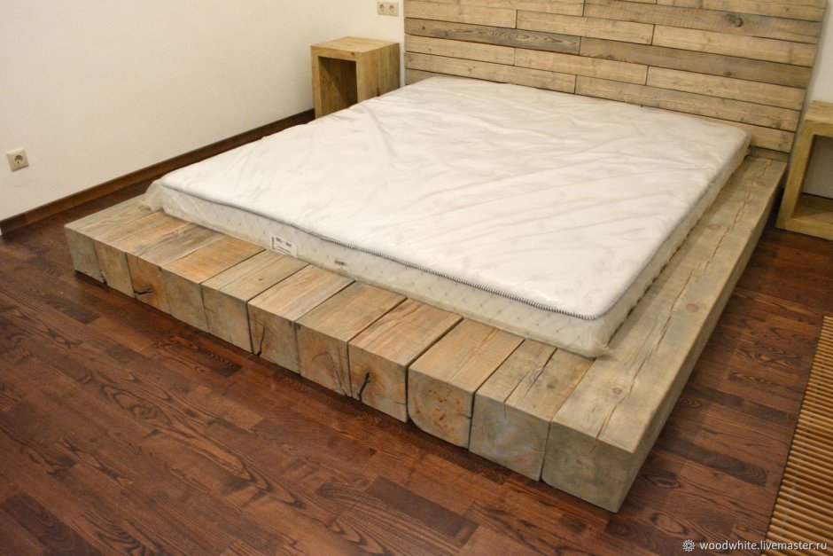 Подголовник для кровати из бруса 150х150