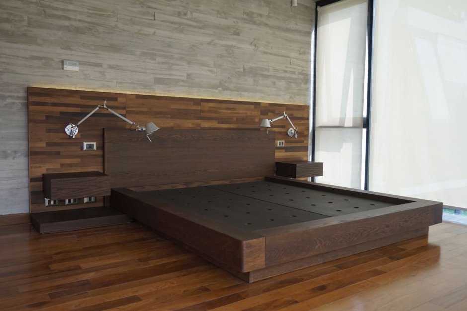 Самодельная кровать