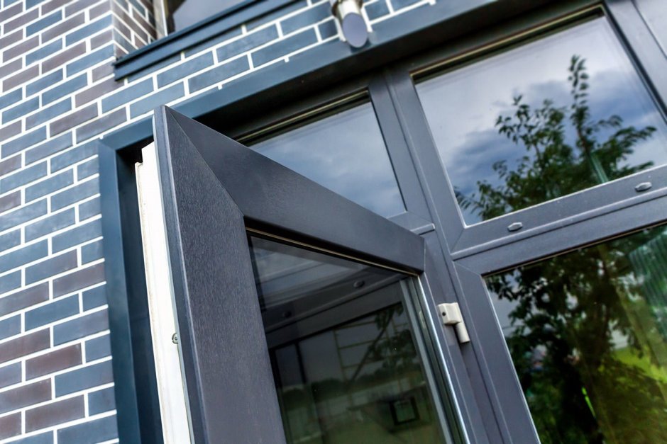 Входная дверь VEKA Softline 82