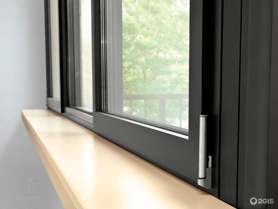 Подоконник Rehau