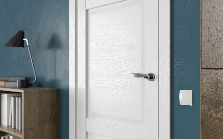 Белые дверные ручки в интерьере