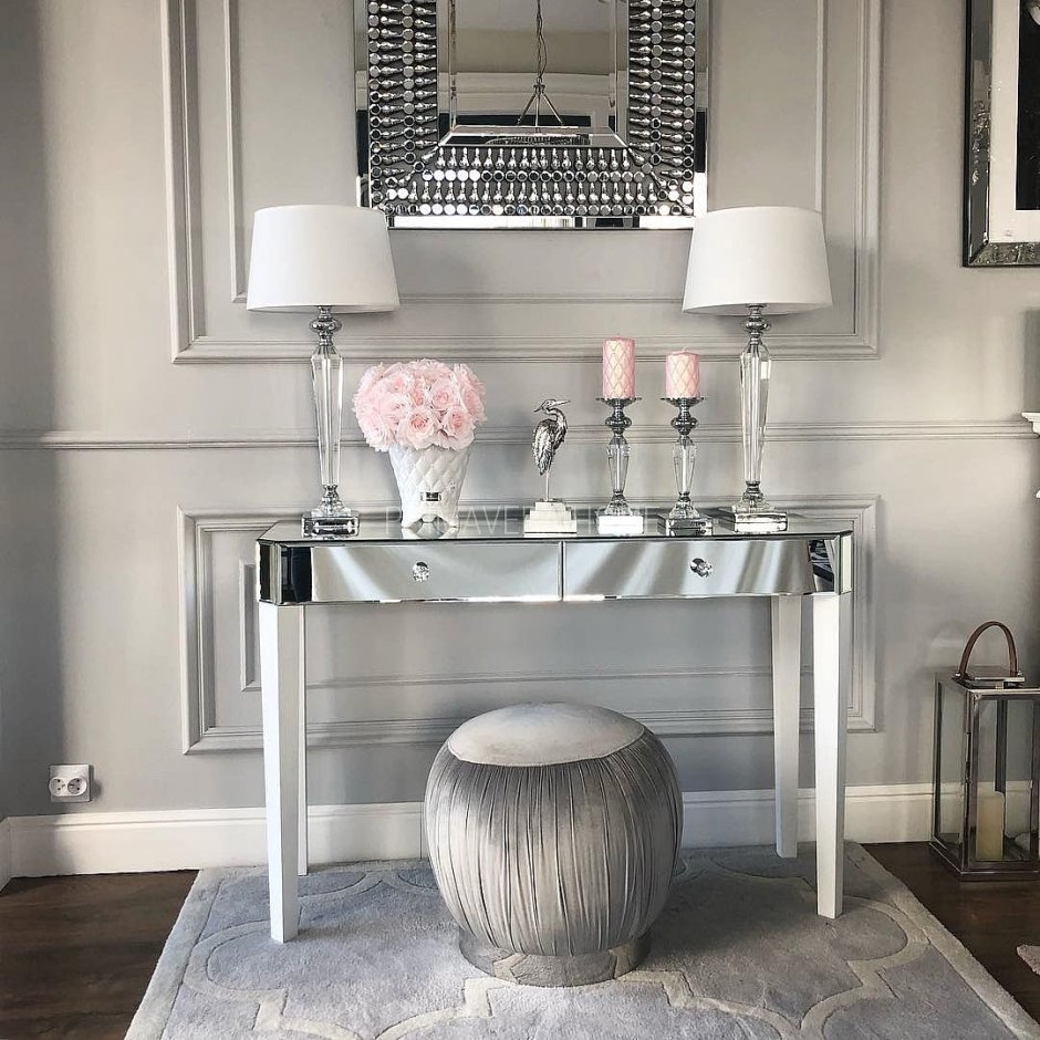 Тумба под телевизор в гостиную