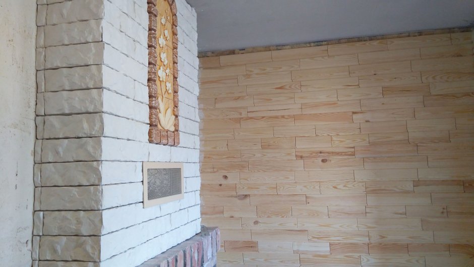 Евровагонка в интерьере мансарды