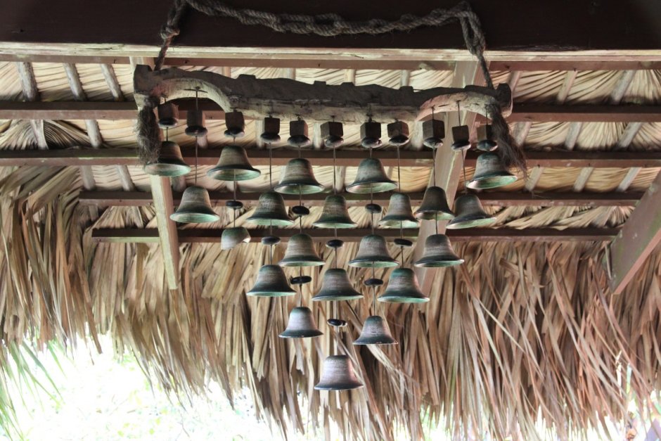 Декорации из камыша