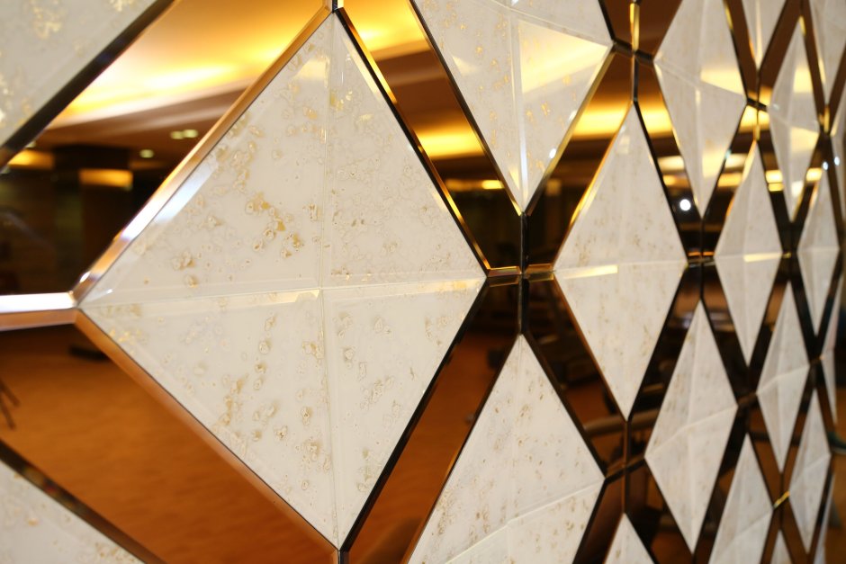 Стеновые панели с латунью