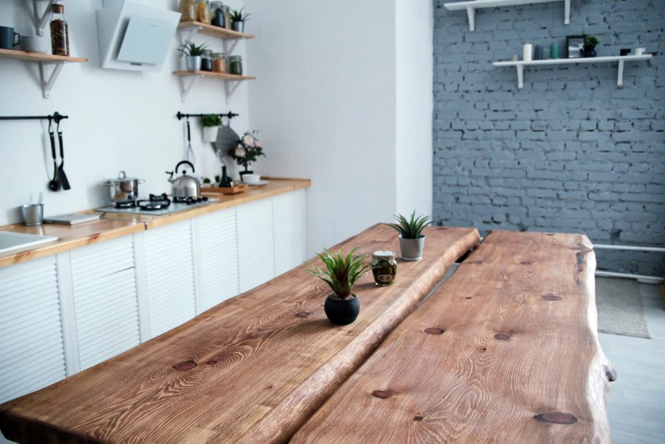 Кровать из спила дерева