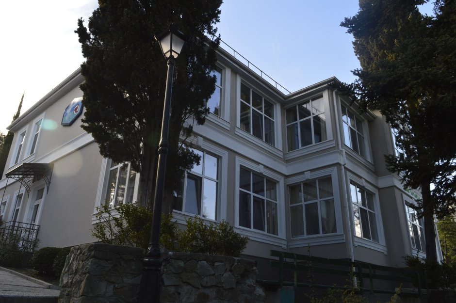 Артек лагерь Лазурный зеленая дача