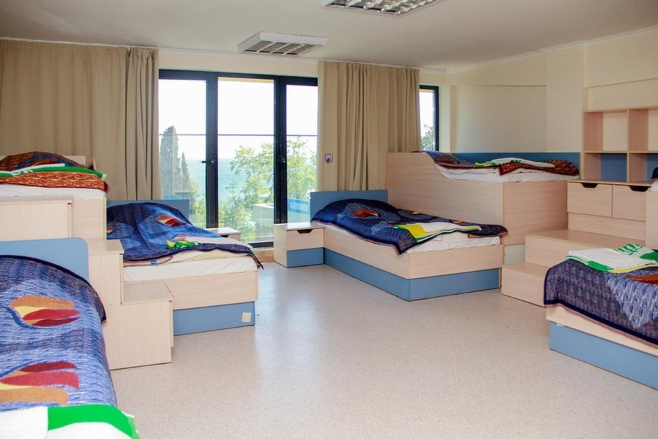 Артековская средняя школа Артек