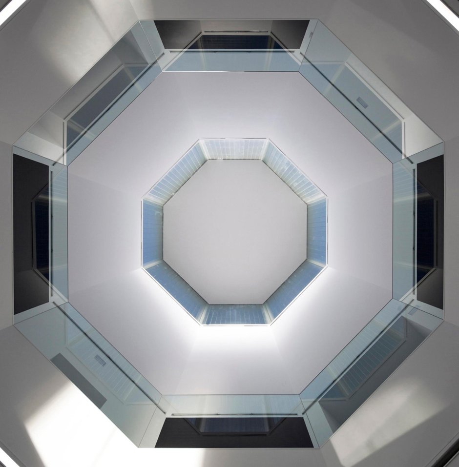 Восьмиугольная комната