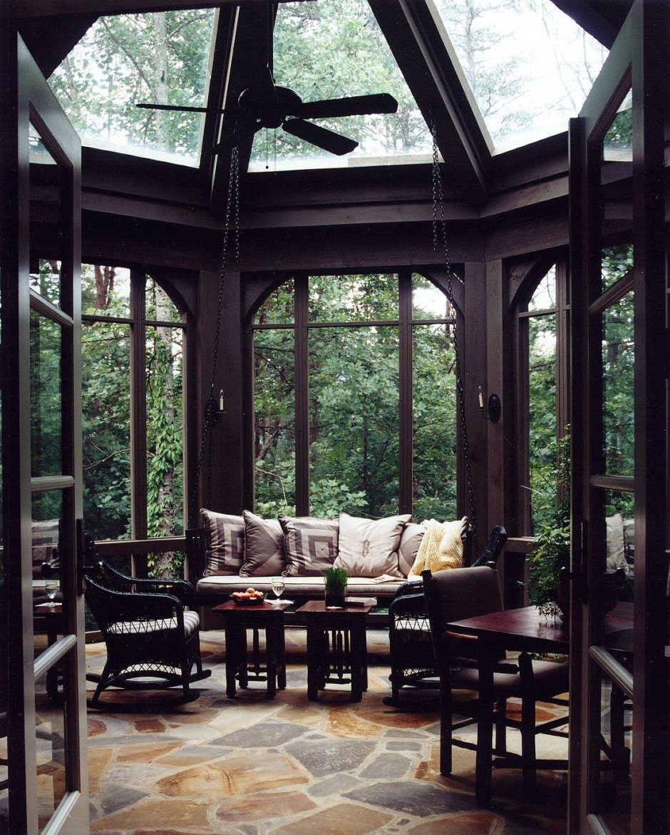 Беседка со стеклянной крышей