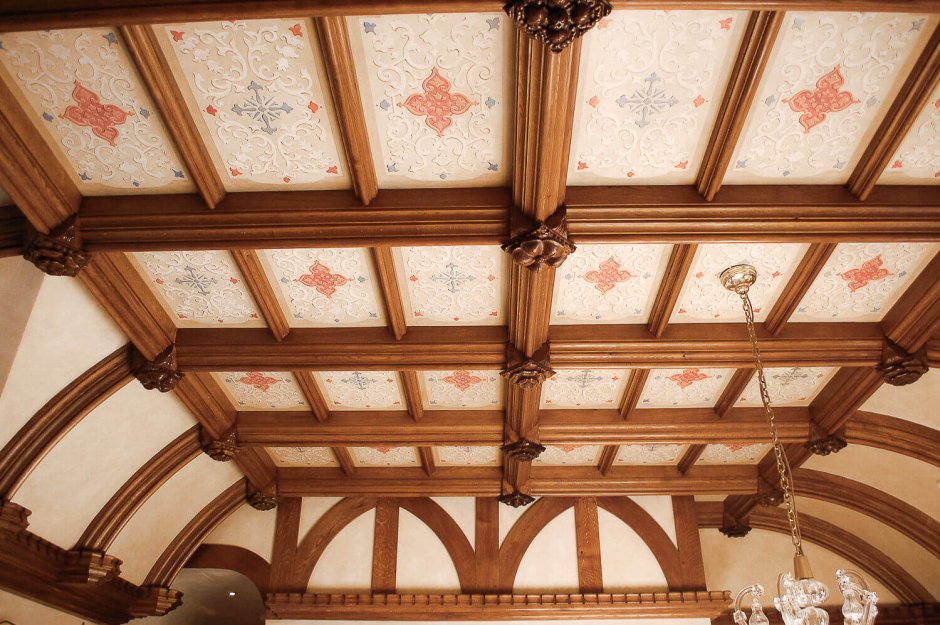 Кессонный потолок романский стиль базилика