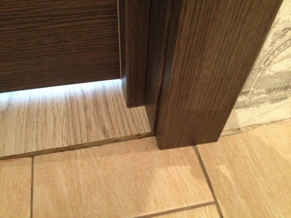 Порог межкомнатной двери