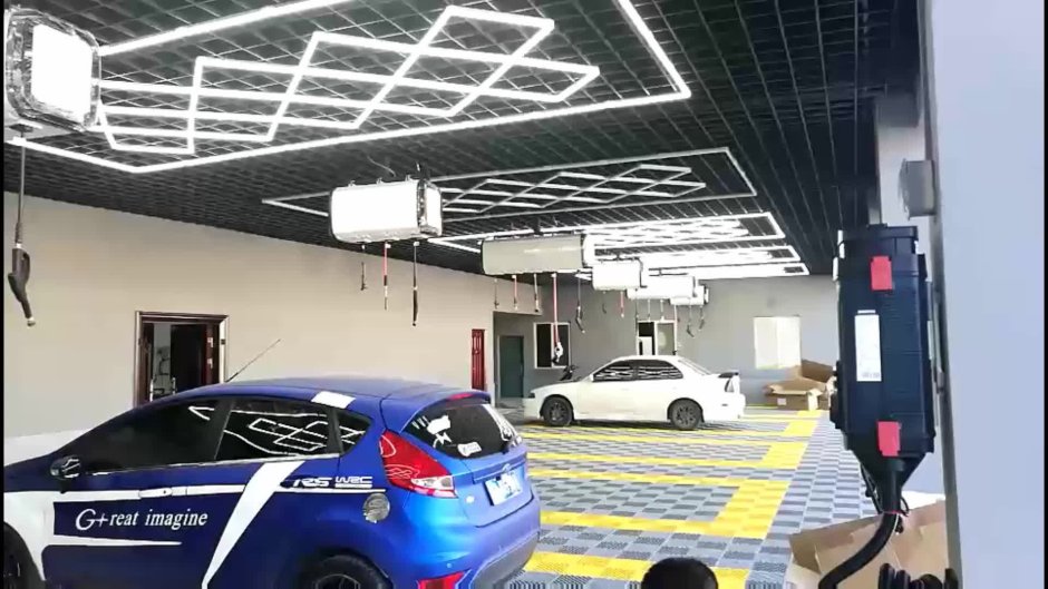 Освещение в детейлинг студии