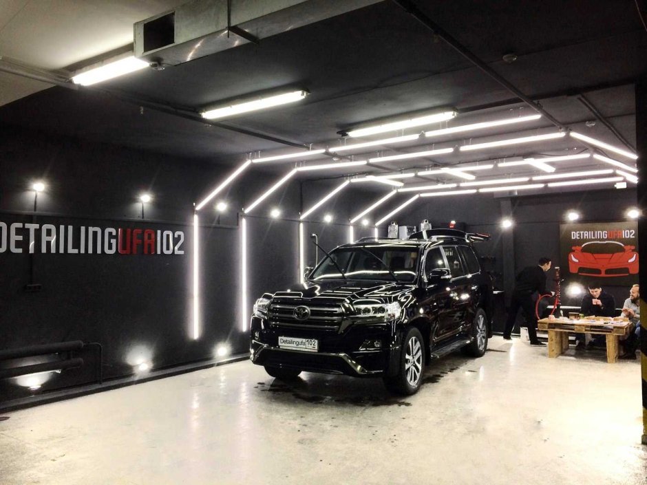Свет в детейлинг студии