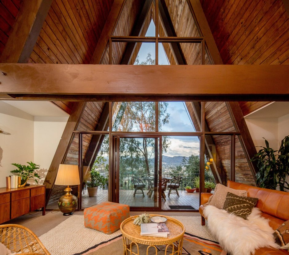 А образный дом