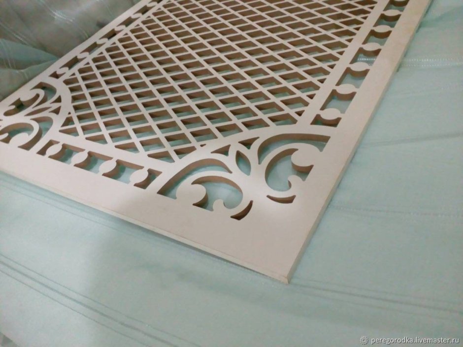 Перфорированные панели в интерьере квартиры