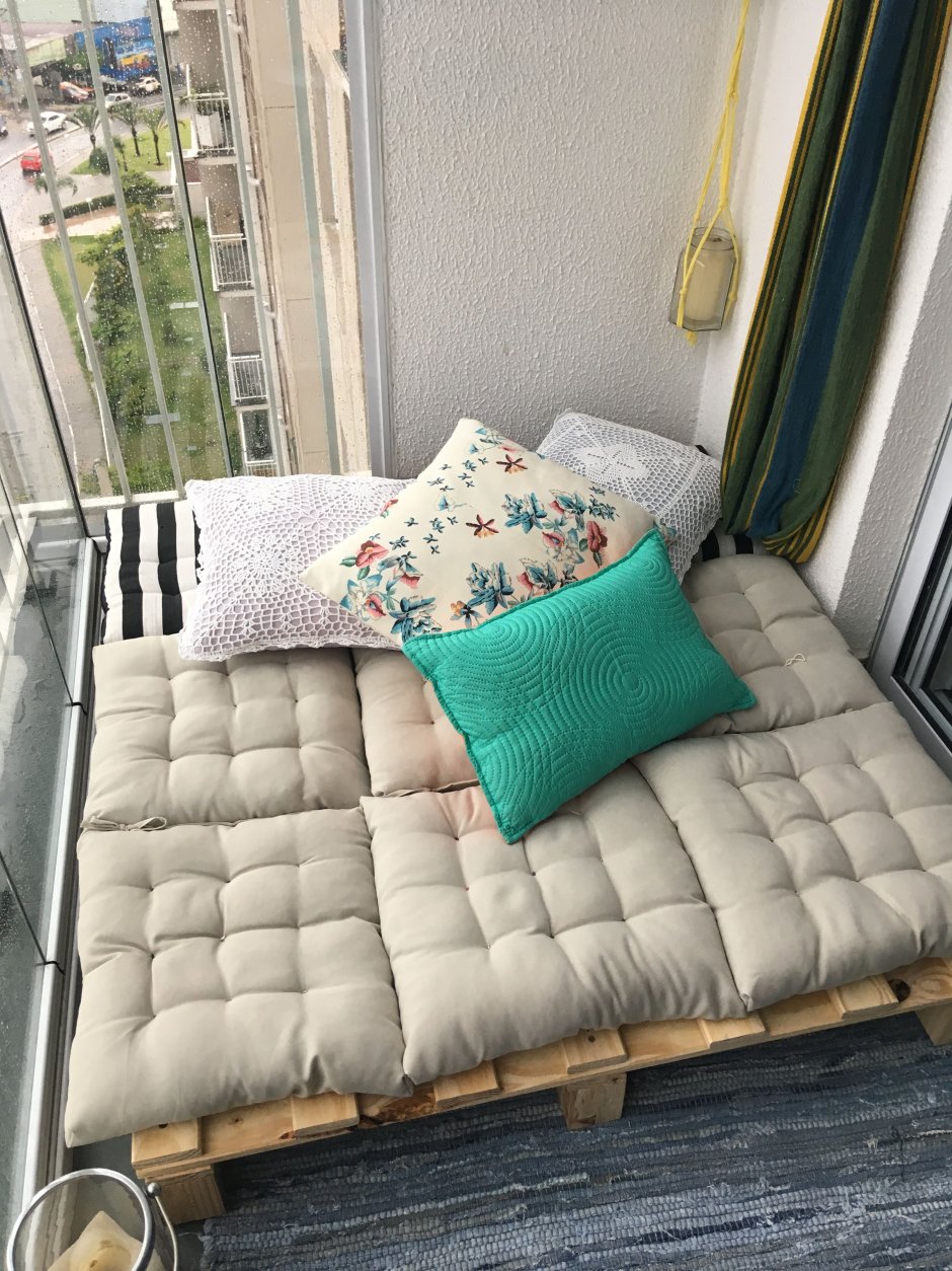 Тахта на балкон