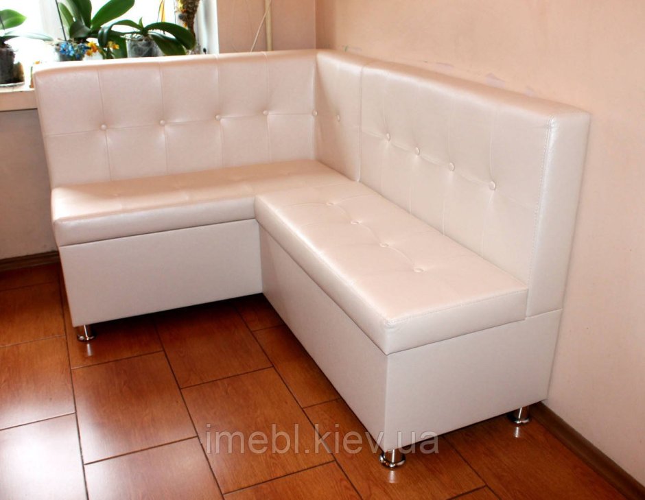 Уголок Этюд Боровичи