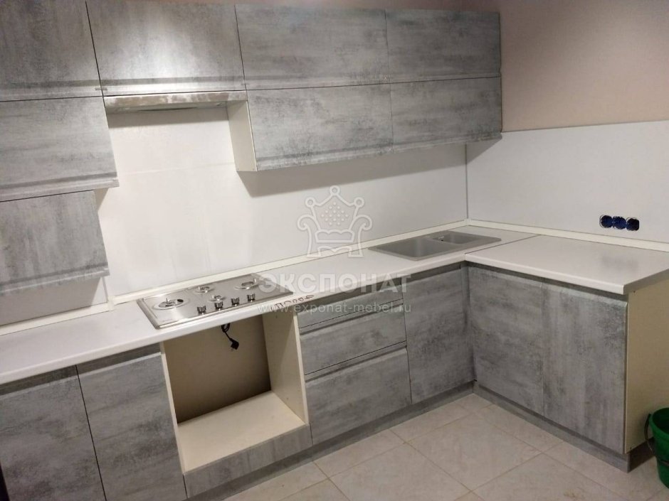 Хромикс белый Egger кухня