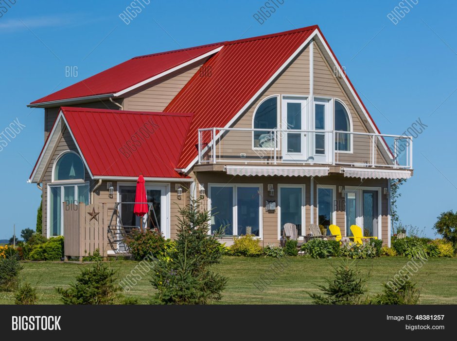 Дома с красной крышей