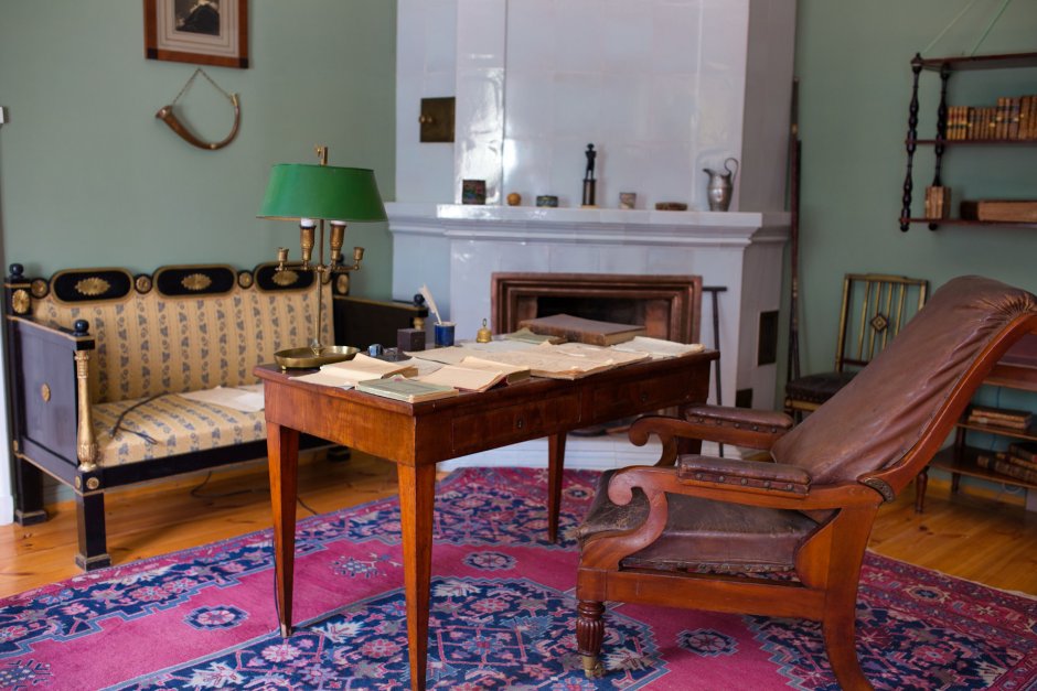 Кабинет Пушкина в Михайловском