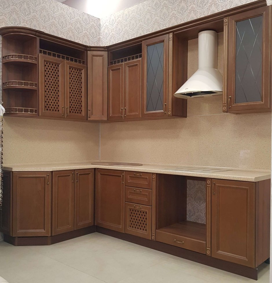 Кухня белая классика с золотой патиной фабрика Бор