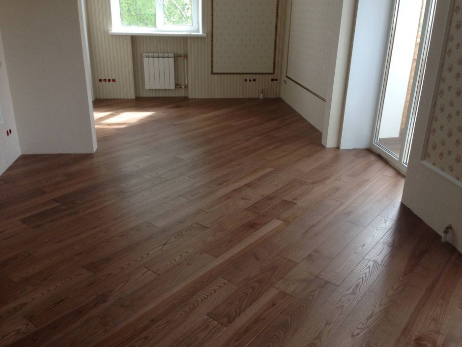 Ламинат наискосок в интерьере и прямо