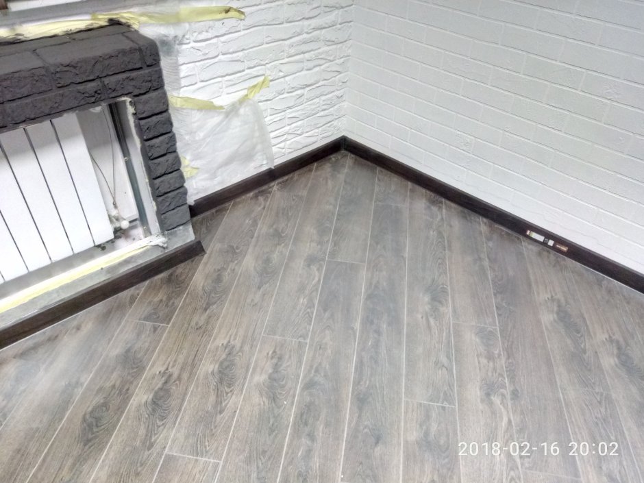 Ламинат с фаской по диагонали