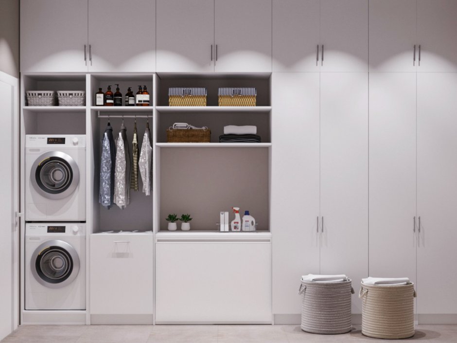 Стиральная и сушильная машина в гардеробной
