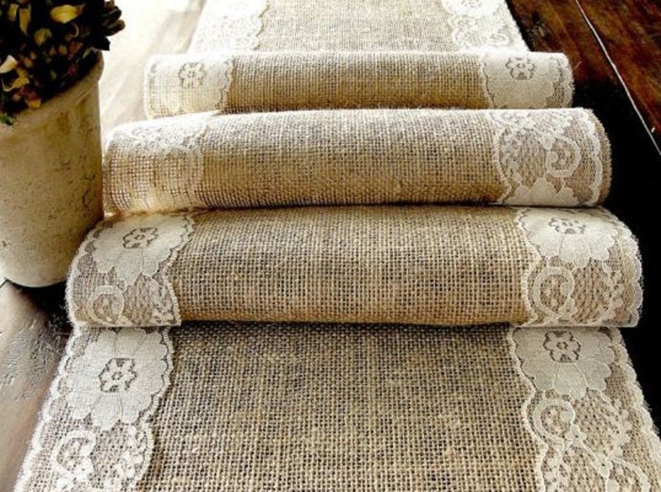 Декор стен мешковиной