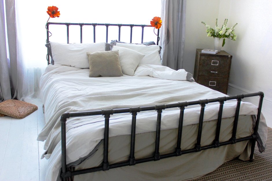 Идеи чехол на железную кровать