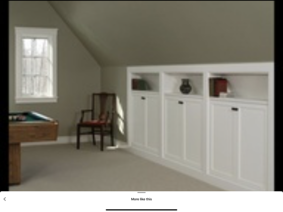 Шкафы в мансардной комнате