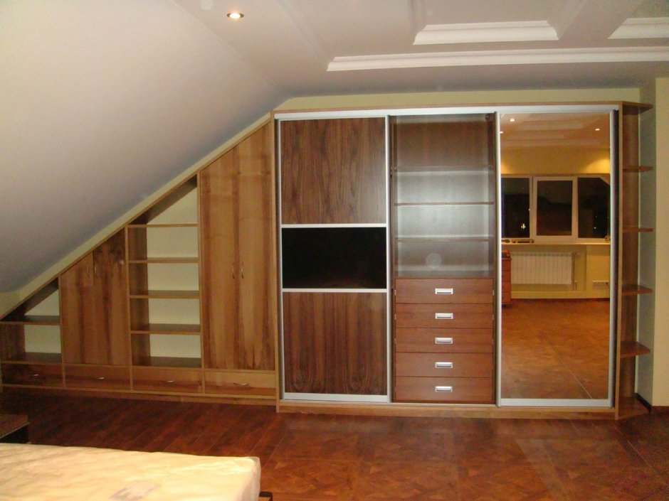 Шкаф чердак