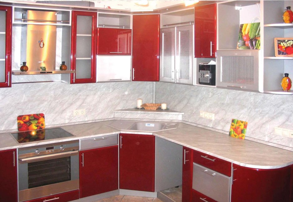 Кухонный гарнитур с трапециевидным углом